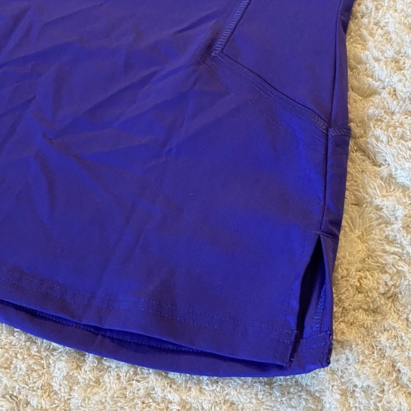 NWOT Purple Label Scrub Top - Picture 9 of 11